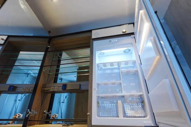 处发布：上海安高申陇院理想品质生活!PG麻将胡了试玩通告安高申陇院售楼(图18)